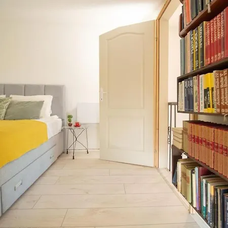 Duplex *