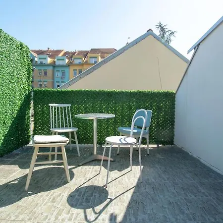 Duplex Apartment *